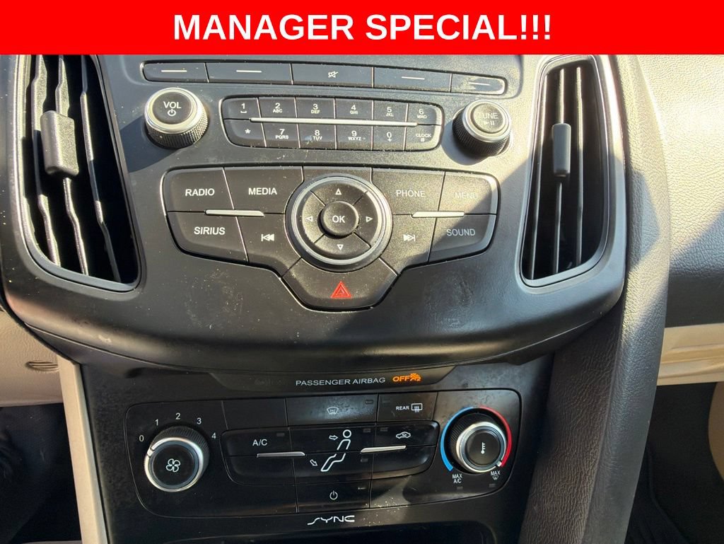 Used 2018 Ford Focus SE FWD image 24