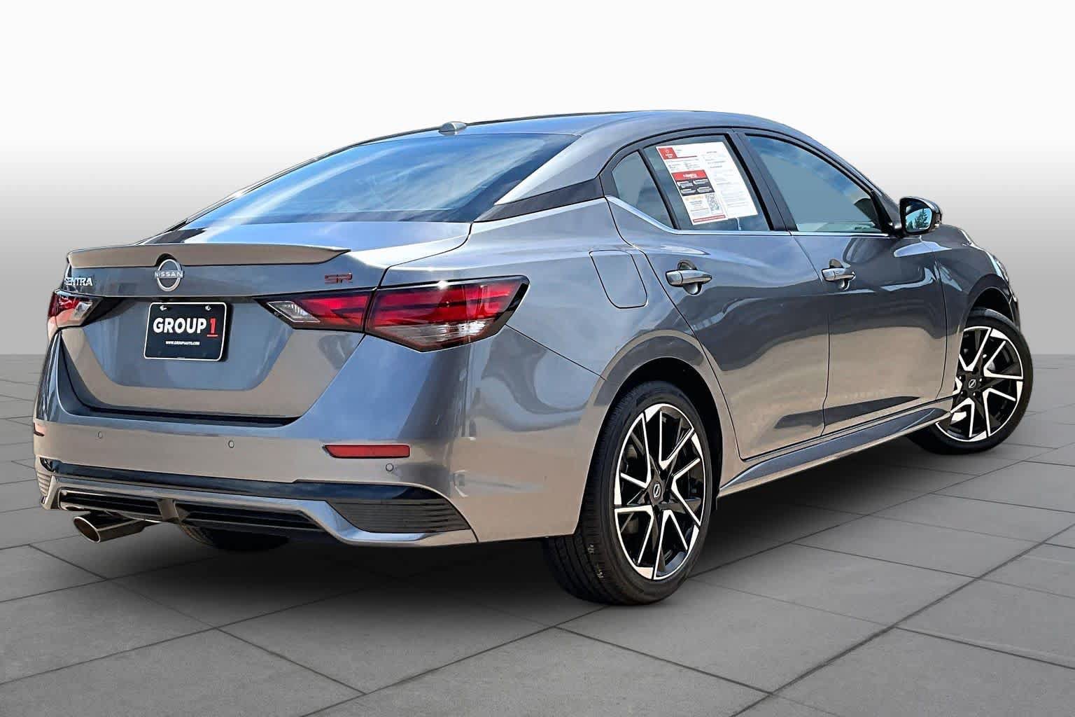 Certified 2025 Nissan Sentra SR FWD image 12