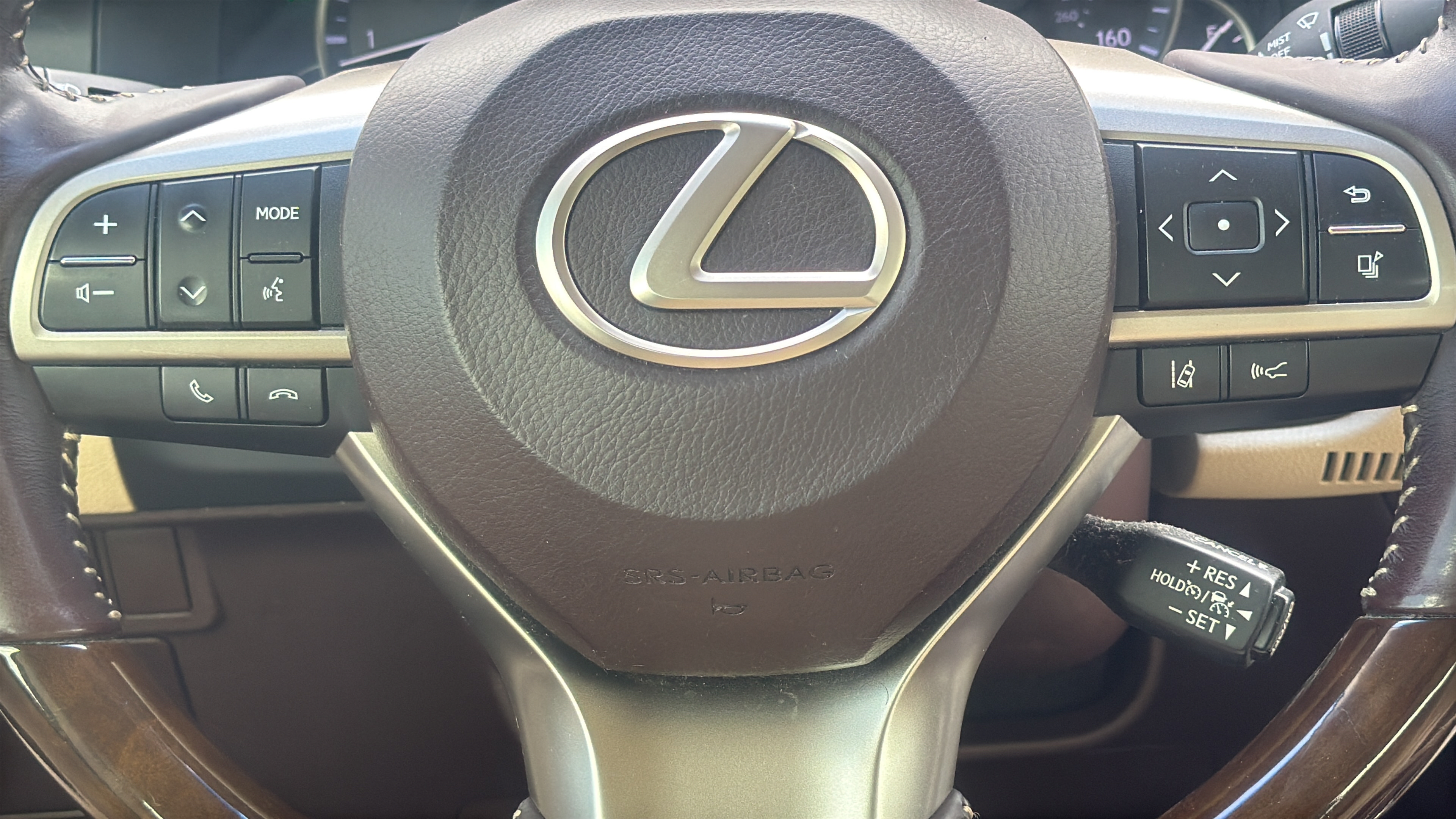 Used 2016 Lexus ES 350 w/ Luxury Package w/Wood Trim FWD image 17