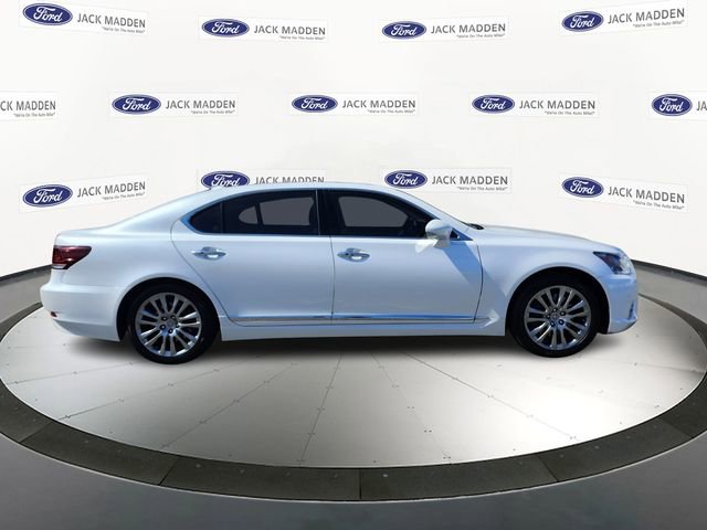 Used 2016 Lexus LS 460 L w/ Ultra Luxury Package image 6