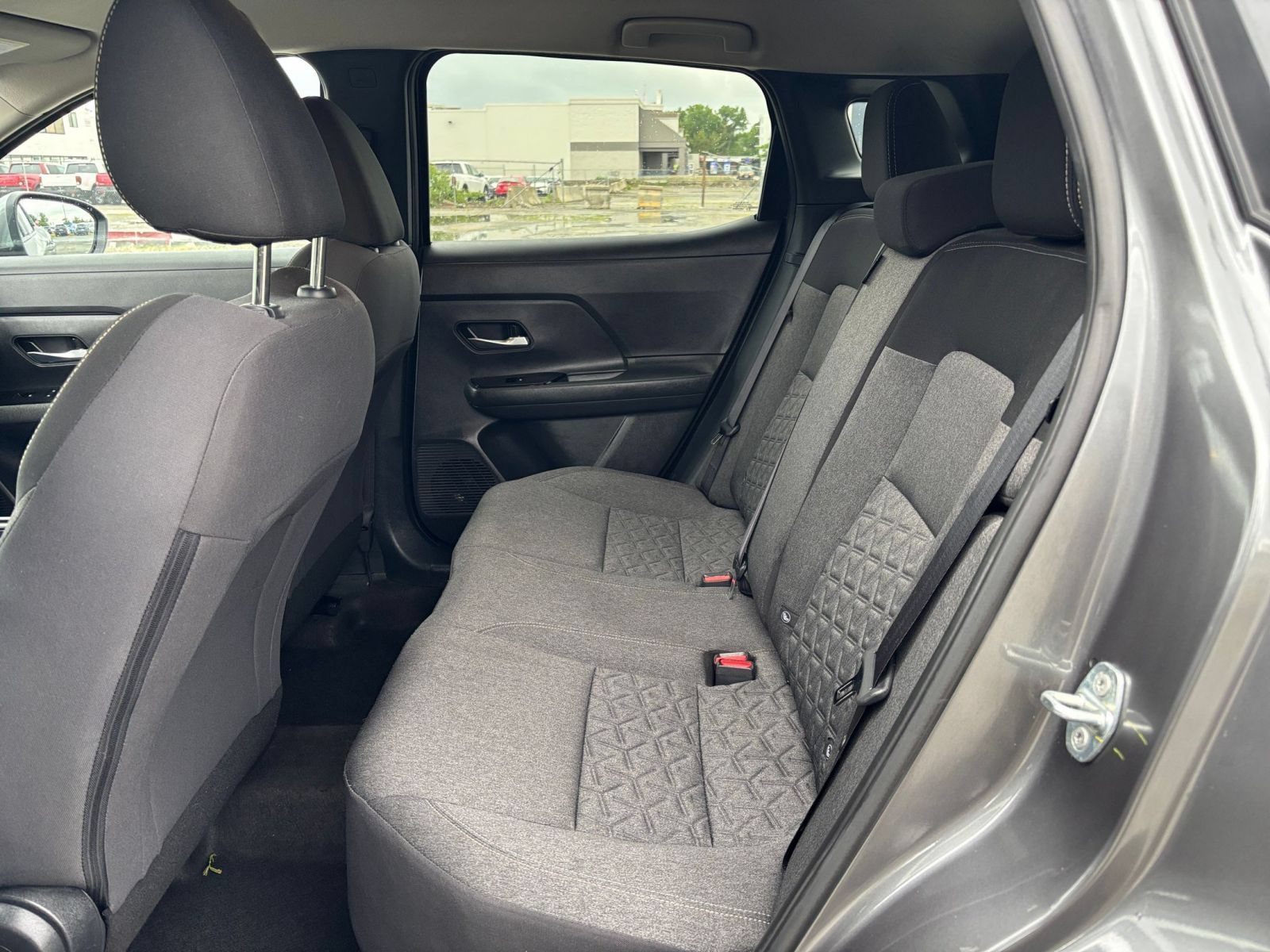 Used 2025 Nissan Kicks SV AWD/4WD image 21