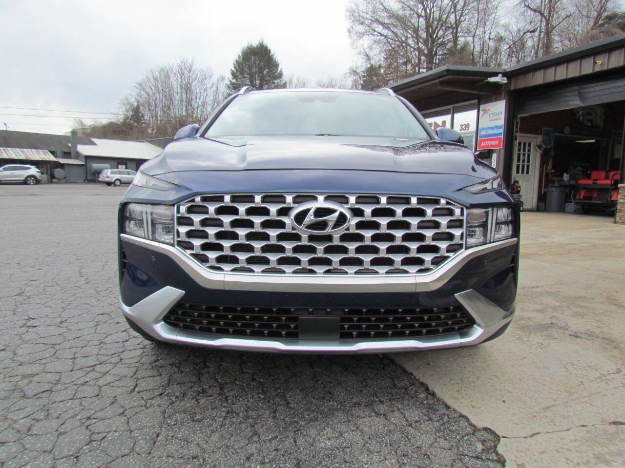 Used 2022 Hyundai Santa Fe SEL image 2