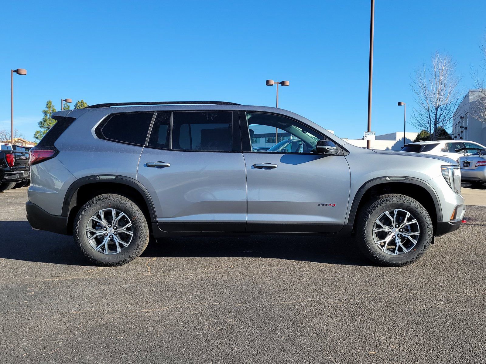 New 2026 GMC Acadia AT4 w/ Luxury Package AWD/4WD image 2