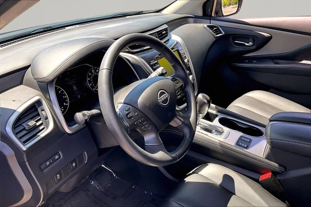 Used 2023 Nissan Murano SV AWD/4WD image 15