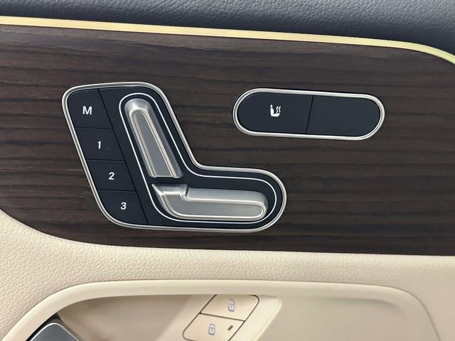 Certified 2026 Mercedes-Benz GLB 250 4MATIC image 18