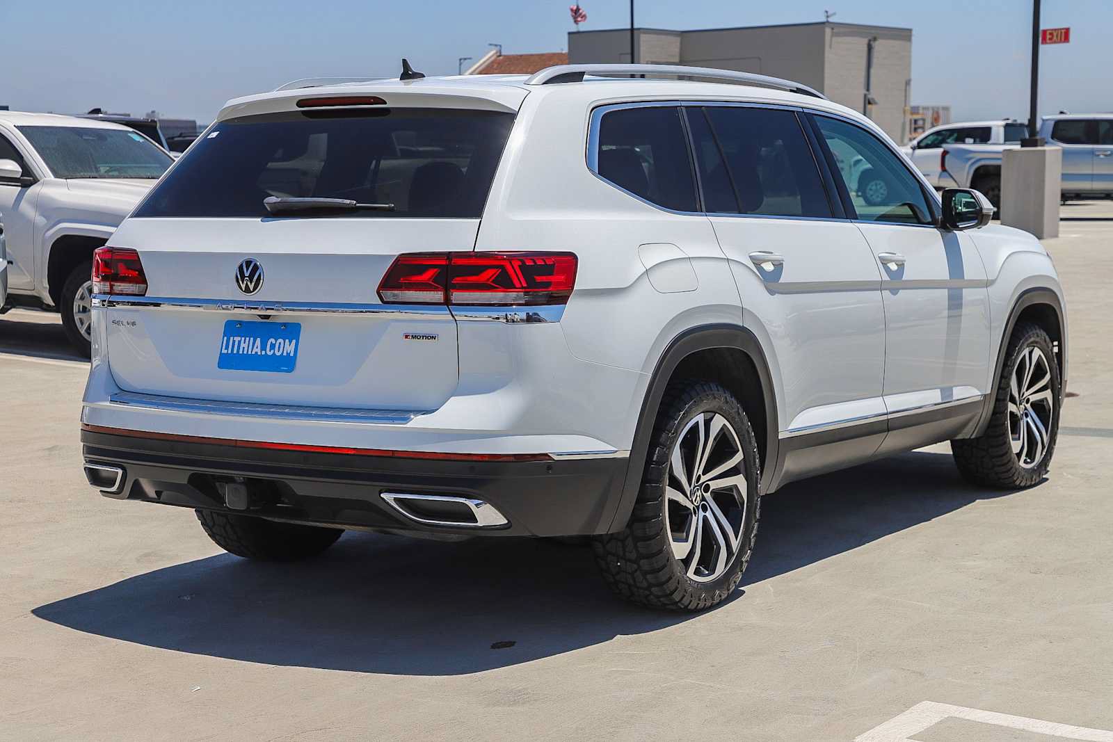 Used 2021 Volkswagen Atlas SEL Premium AWD/4WD image 6