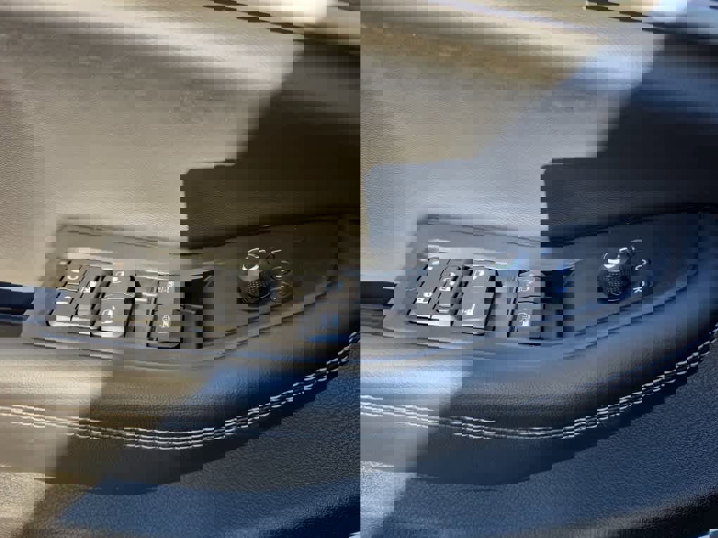 Used 2024 Jeep Grand Cherokee Limited 4xe AWD/4WD image 21