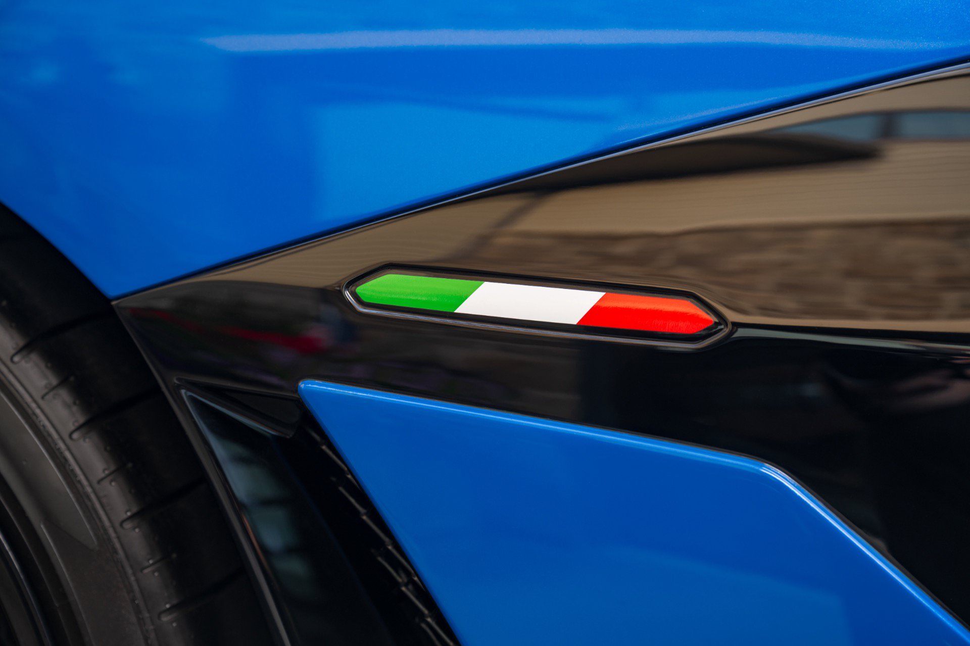 Used 2021 Lamborghini Aventador SVJ AWD/4WD image 51