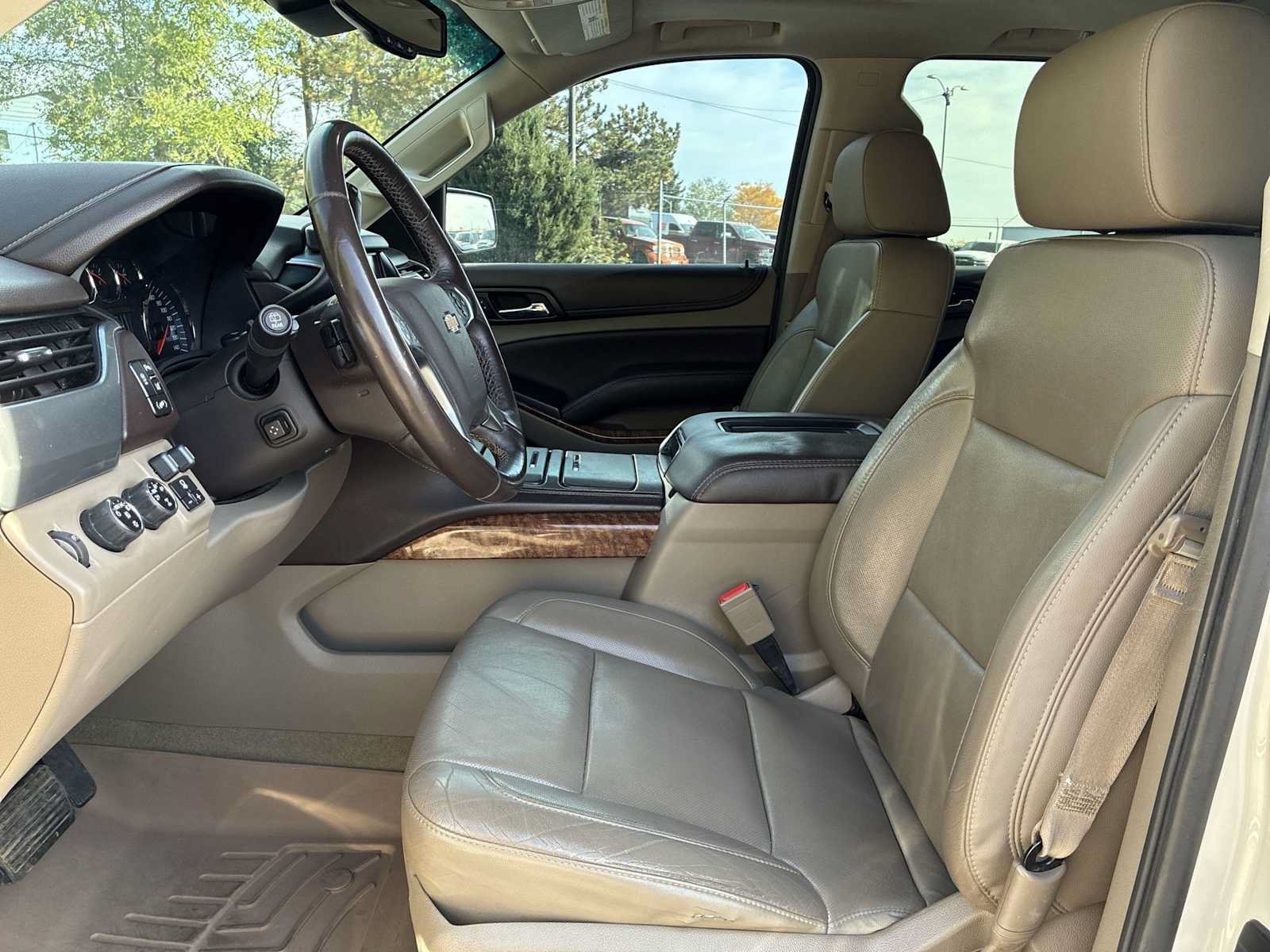 Used 2015 Chevrolet Suburban LTZ AWD/4WD image 13