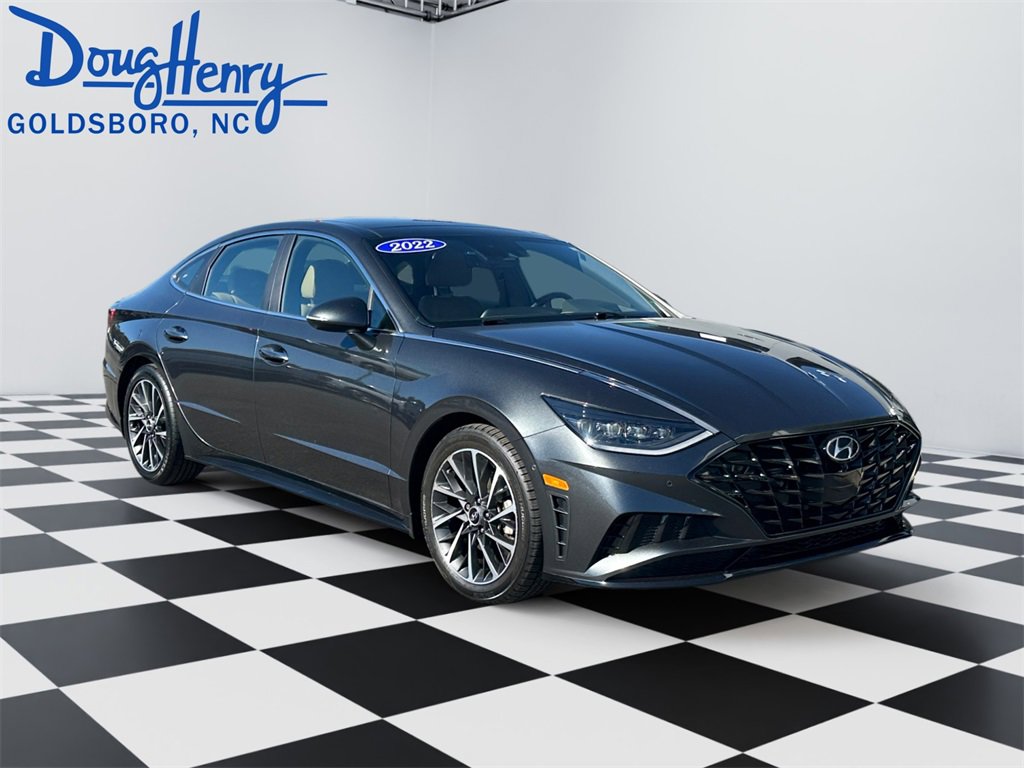 Used 2022 Hyundai Sonata Limited w/ Winter Weather Package image 7