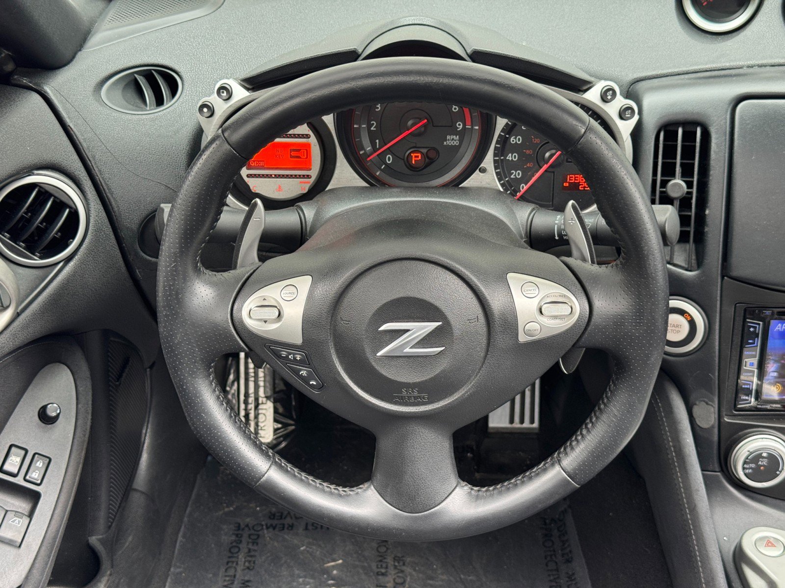 Used 2010 Nissan 370Z Touring RWD image 17