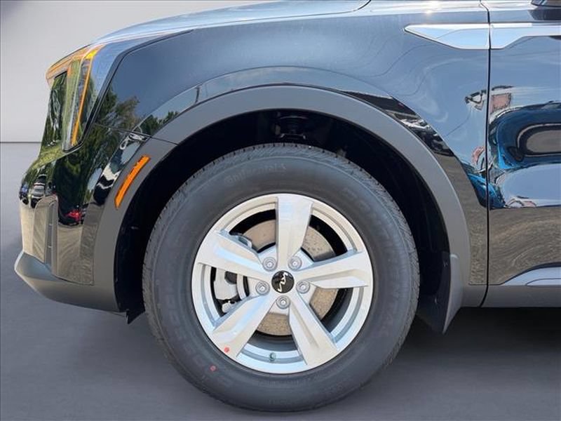 New 2026 Kia Sorento LX FWD image 9