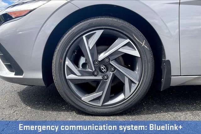 New 2025 Hyundai Elantra SEL image 14