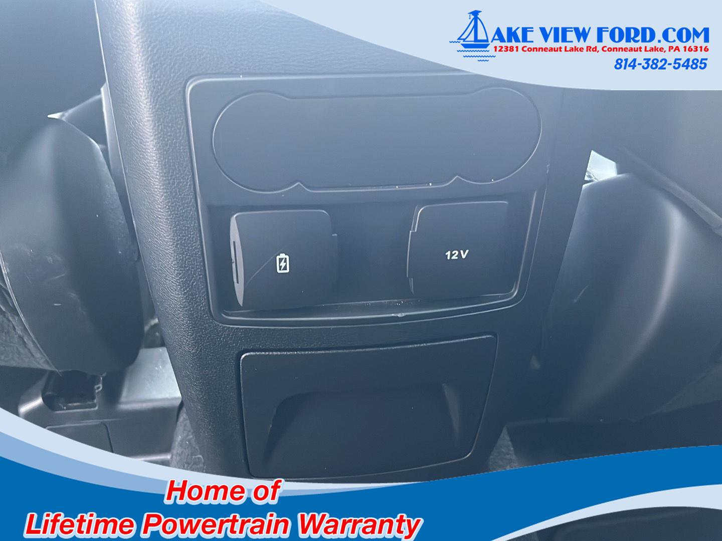 Used 2022 Ford Explorer XLT w/ Equipment Group 202A AWD/4WD image 40