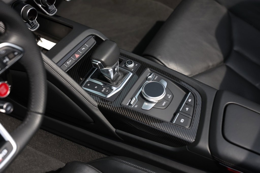 Used 2018 Audi R8 V10 plus w/ Full Leather Package image 14