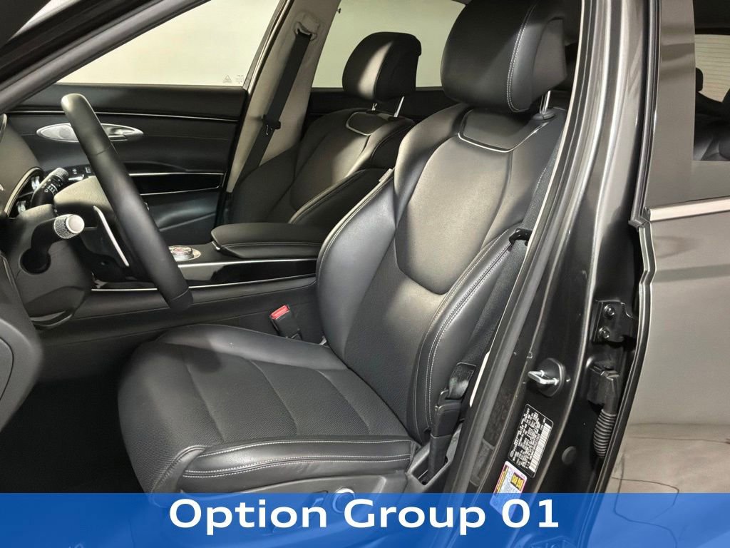 Used 2025 Genesis GV70 2.5T AWD/4WD image 6