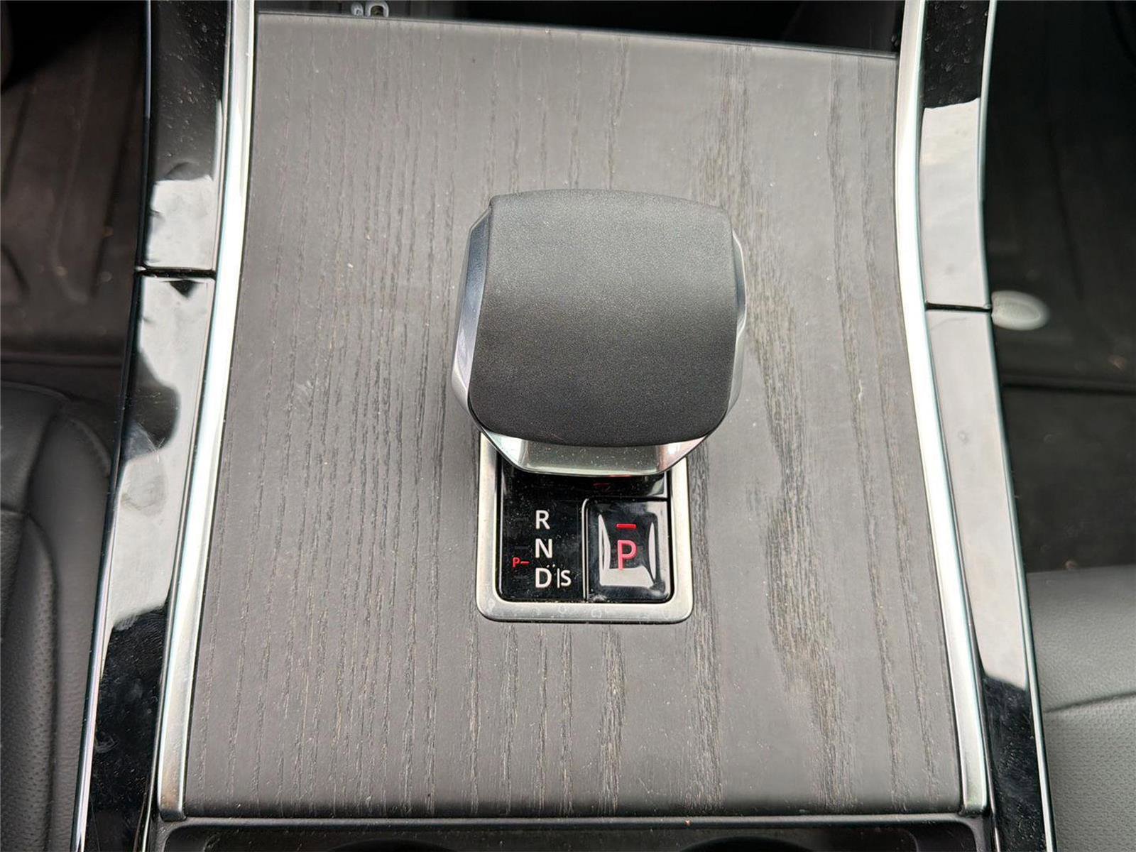 Used 2024 Land Rover Range Rover Evoque S AWD/4WD image 22