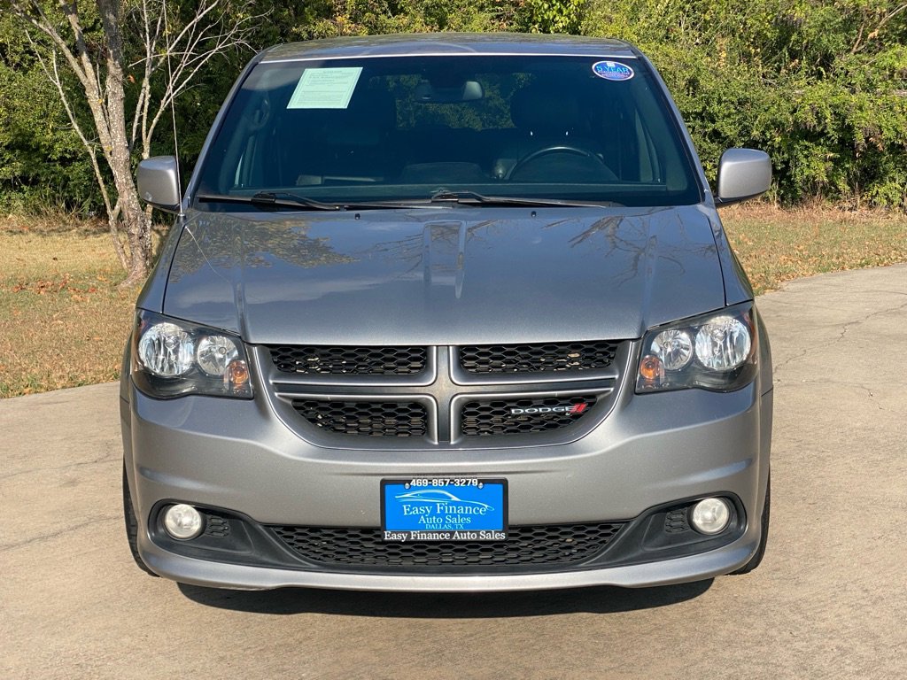 Used 2019 Dodge Grand Caravan GT image 2