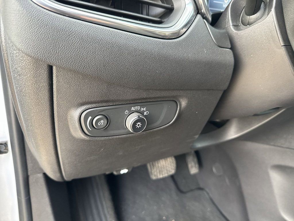 Certified 2024 Chevrolet Equinox LT AWD/4WD image 27