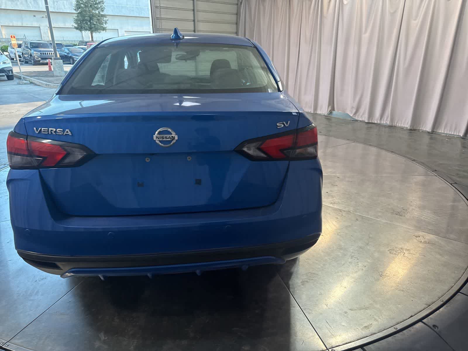 Used 2021 Nissan Versa SV image 6