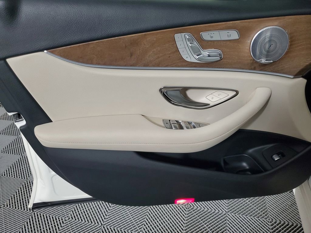 Used 2018 Mercedes-Benz E 400 4MATIC Wagon image 19