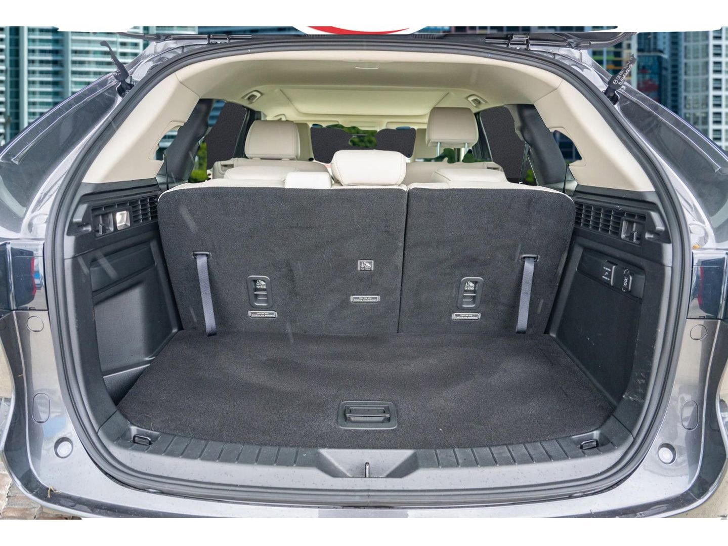 Used 2025 MAZDA CX-90 3.3 Turbo w/ Premium Plus Pkg image 13