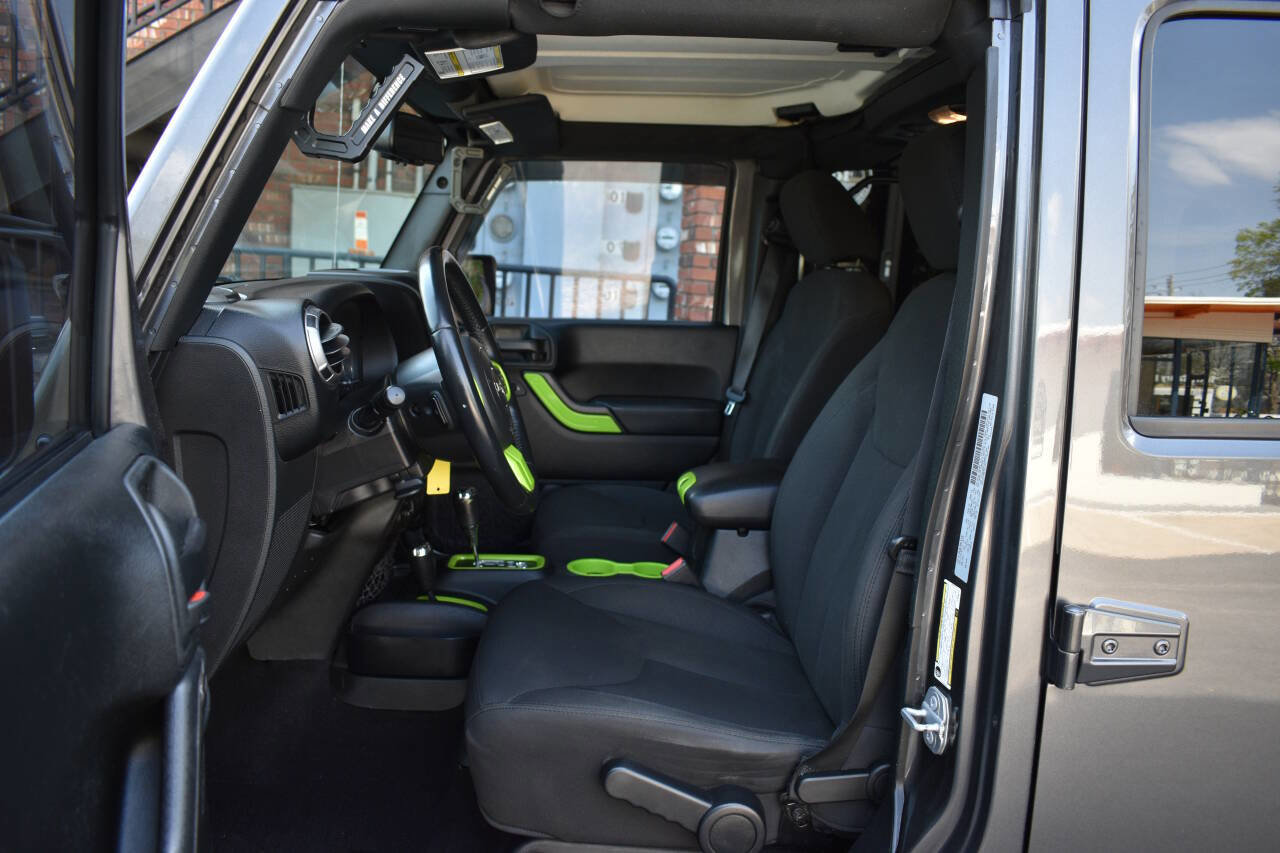 Used 2018 Jeep Wrangler Unlimited Sport S image 7