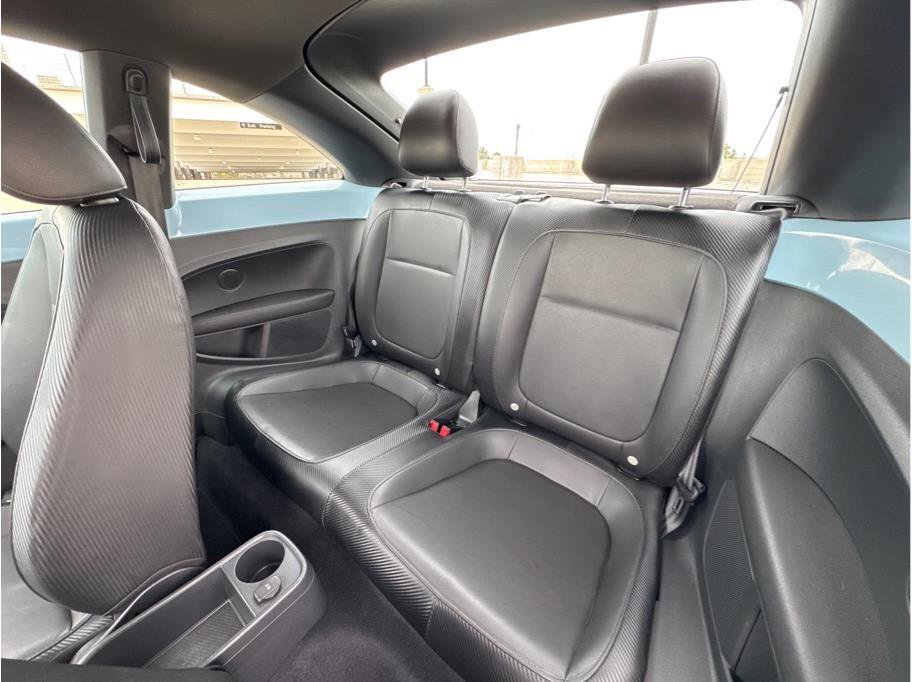 Used 2013 Volkswagen Beetle 2.5 image 15