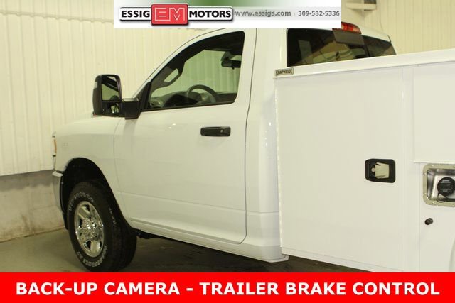 New 2024 RAM 2500 Tradesman w/ Chrome Appearance Group image 30