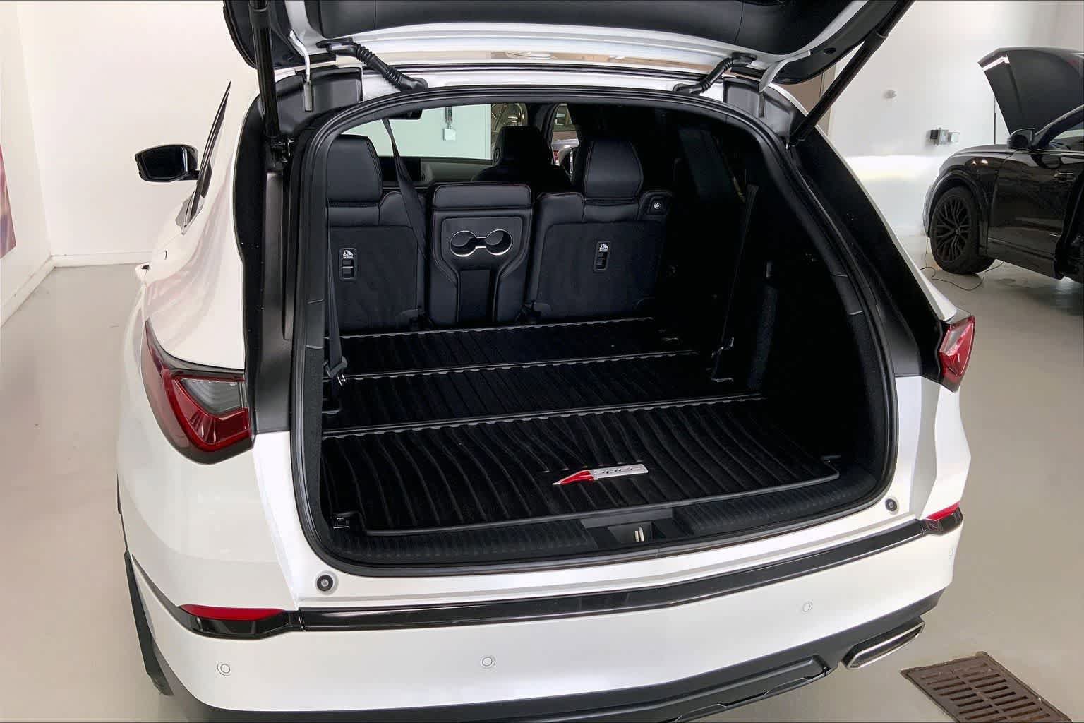 Used 2022 Acura MDX A-Spec AWD/4WD image 15