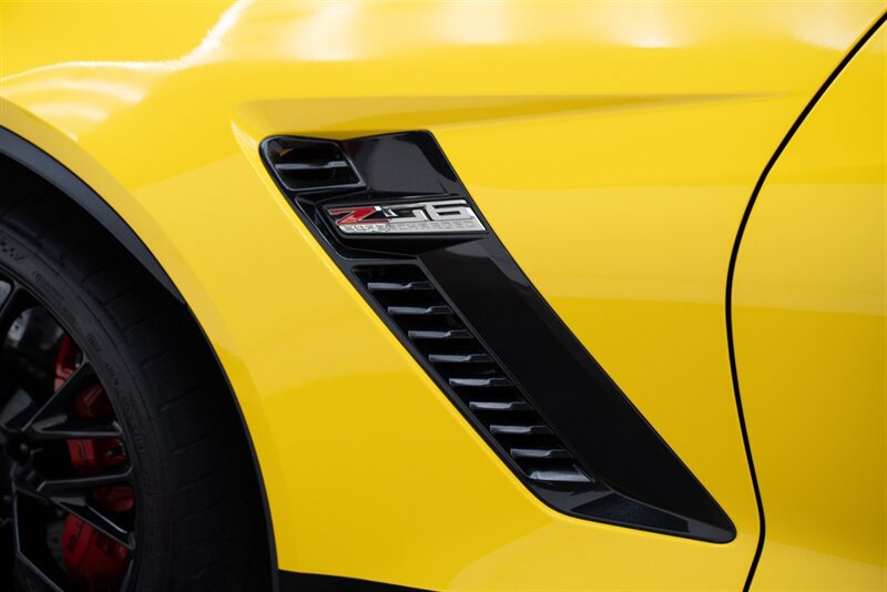 Used 2018 Chevrolet Corvette Z06 RWD image 33