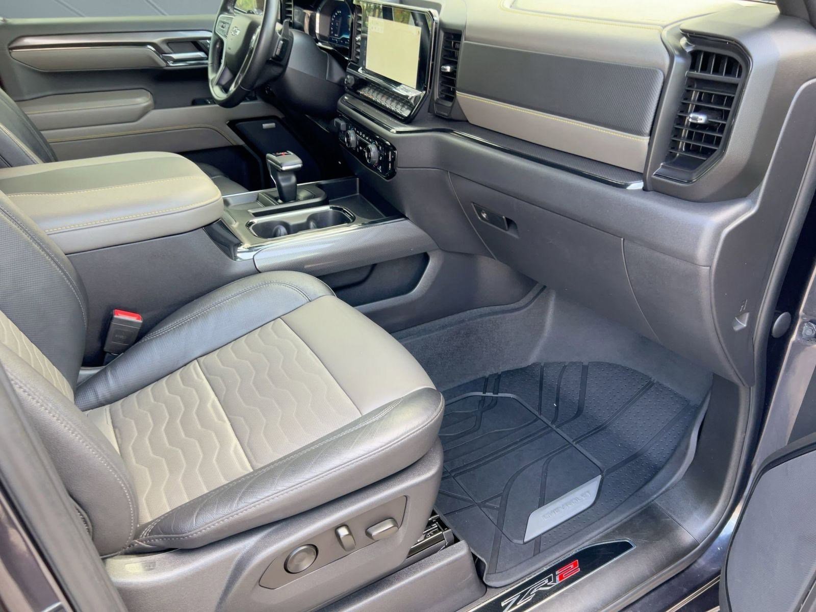 Used 2023 Chevrolet Silverado 1500 ZR2 w/ Technology Package image 31