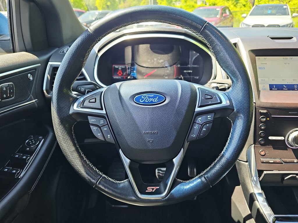 Used 2019 Ford Edge ST w/ Convenience Package AWD/4WD image 17