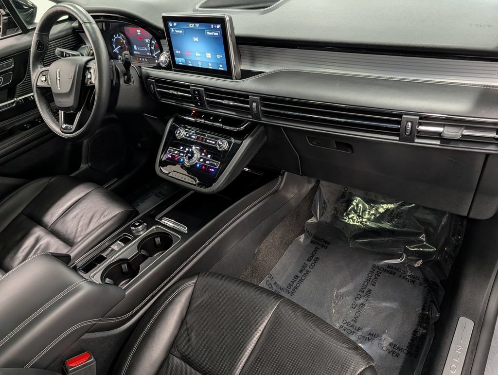 Used 2022 Lincoln Corsair AWD w/ Premium Package image 33