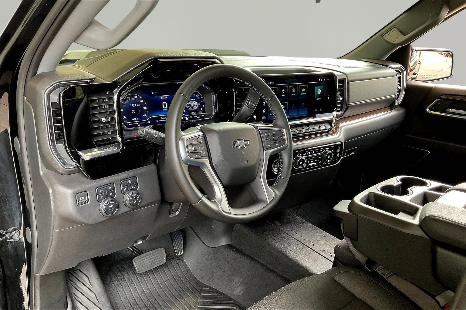 Used 2023 Chevrolet Silverado 1500 LT Trail Boss image 17