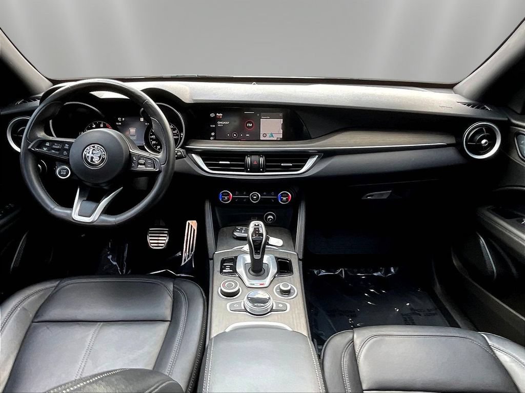 Used 2023 Alfa Romeo Stelvio Ti w/ Active Assist Plus Package AWD/4WD image 7