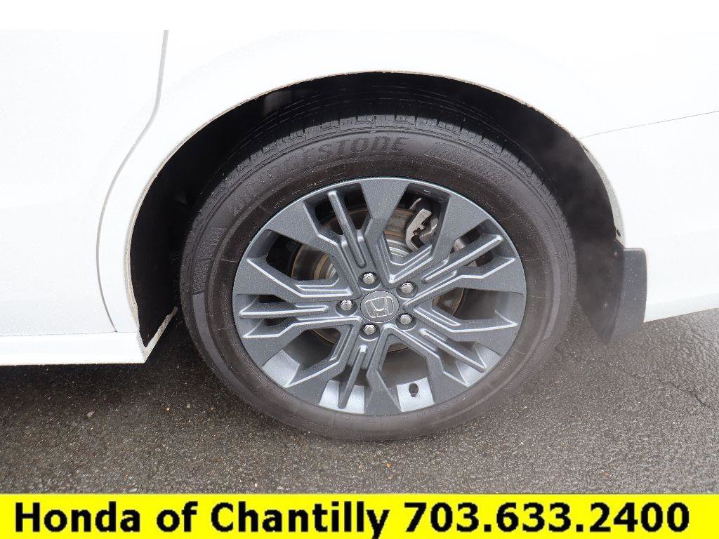 Certified 2025 Honda Odyssey Touring image 24