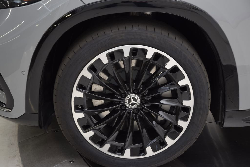New 2026 Mercedes-Benz EQS 550 4MATIC SUV image 12