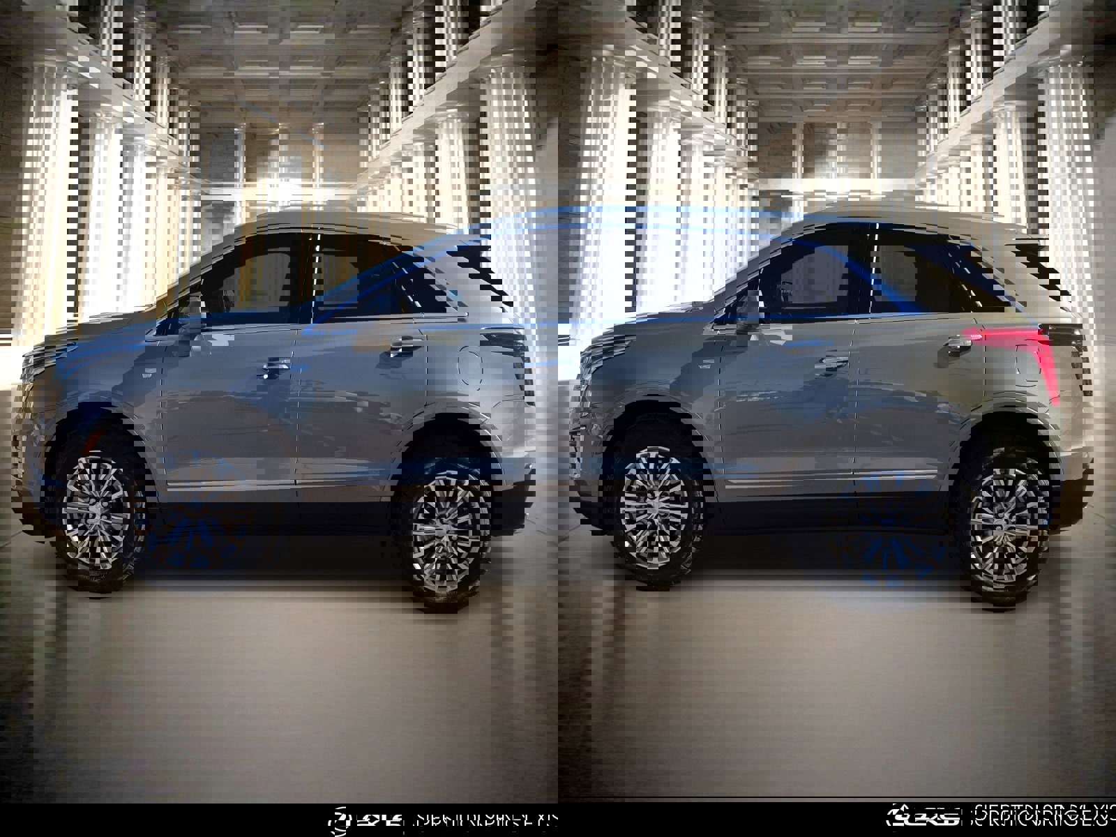 Used 2018 Cadillac XT5 Luxury w/ Driver Awareness Package image 7