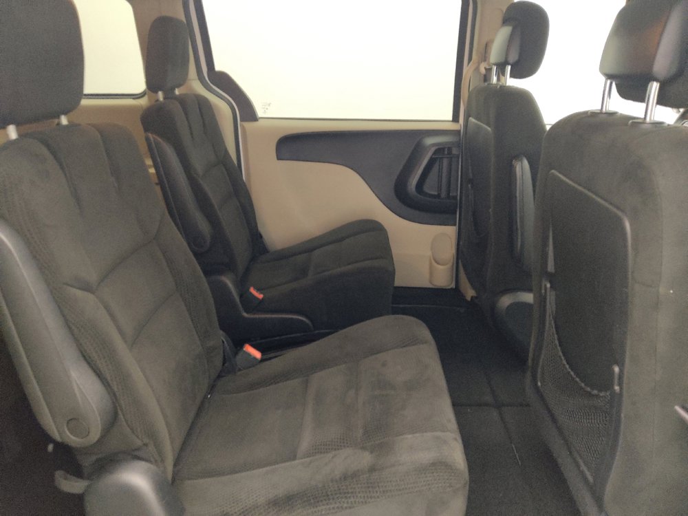 Used 2016 Dodge Grand Caravan SE w/ Quick Order Package 29E SE FWD image 19