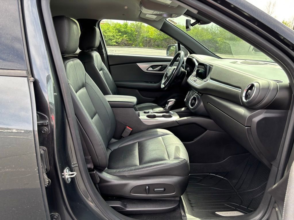 Used 2019 Chevrolet Blazer LT image 17