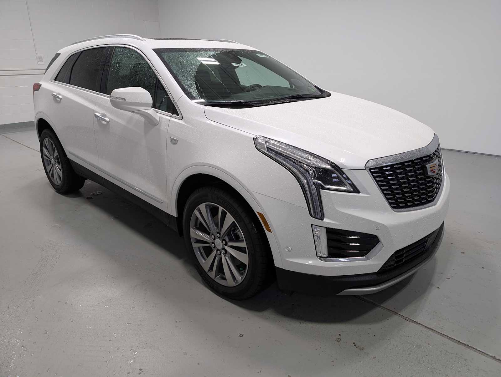 New 2025 Cadillac XT5 Premium Luxury w/ Technology Package AWD/4WD image 6