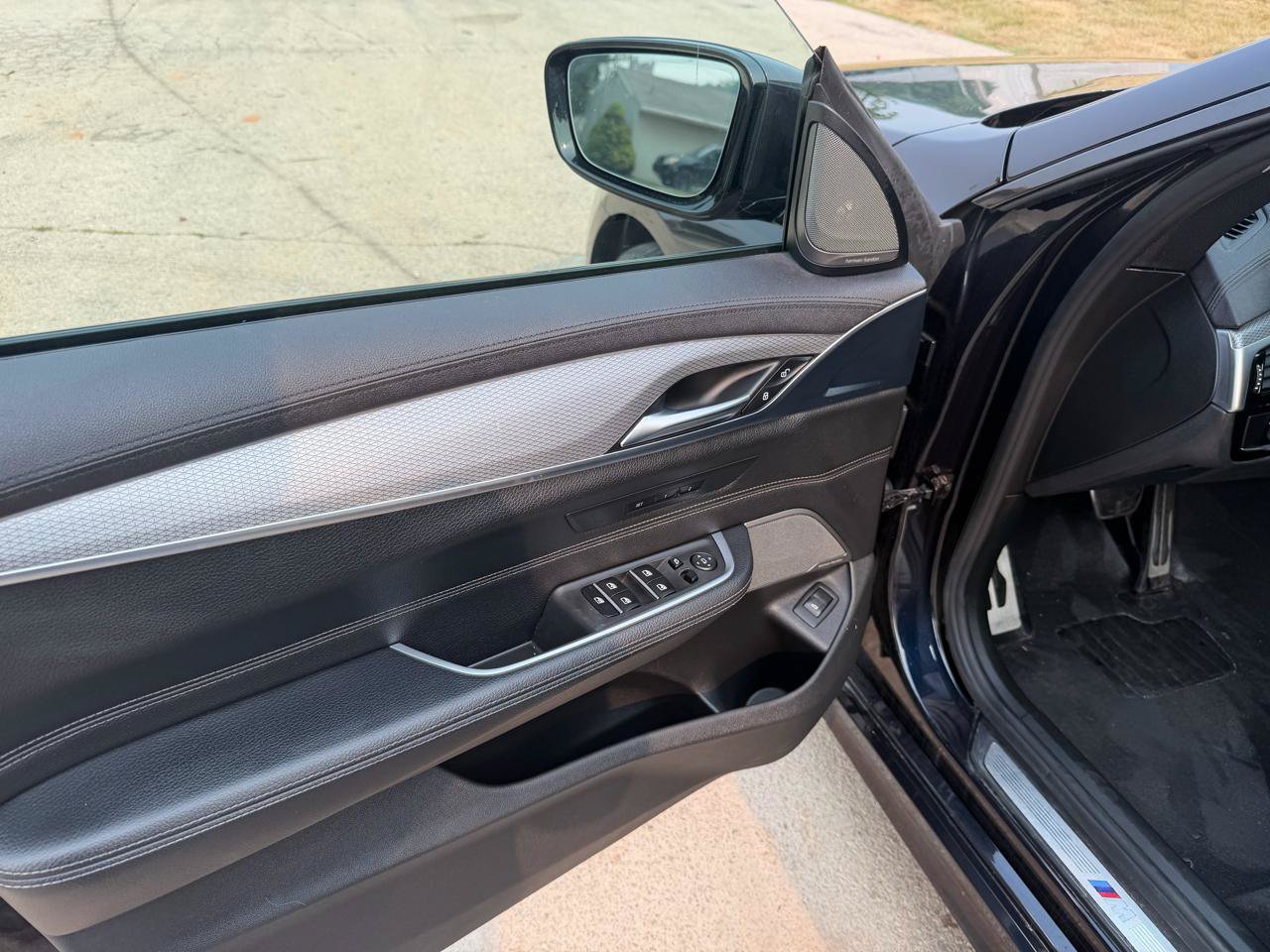 Used 2019 BMW 640i Gran Turismo xDrive w/ M Sport Package AWD/4WD image 10