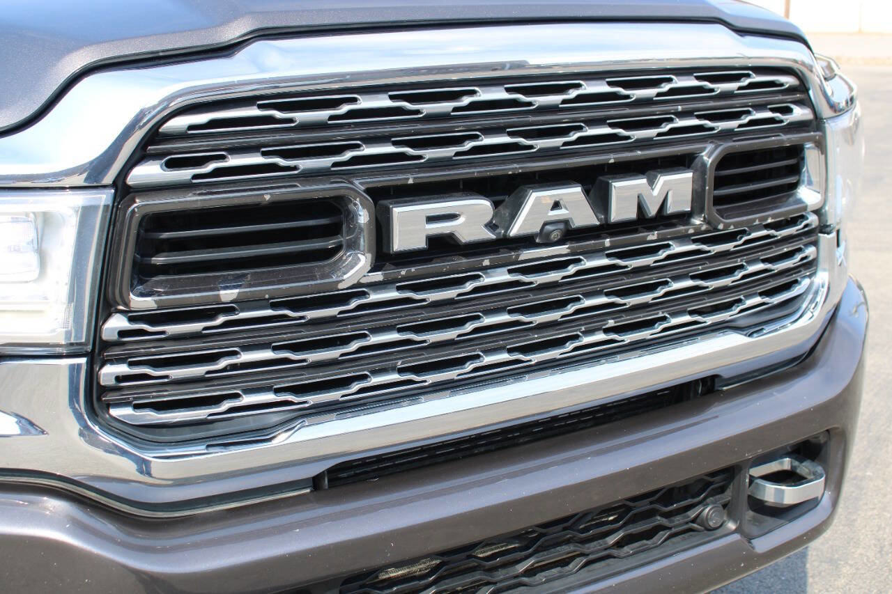 Used 2019 RAM 3500 Limited image 27