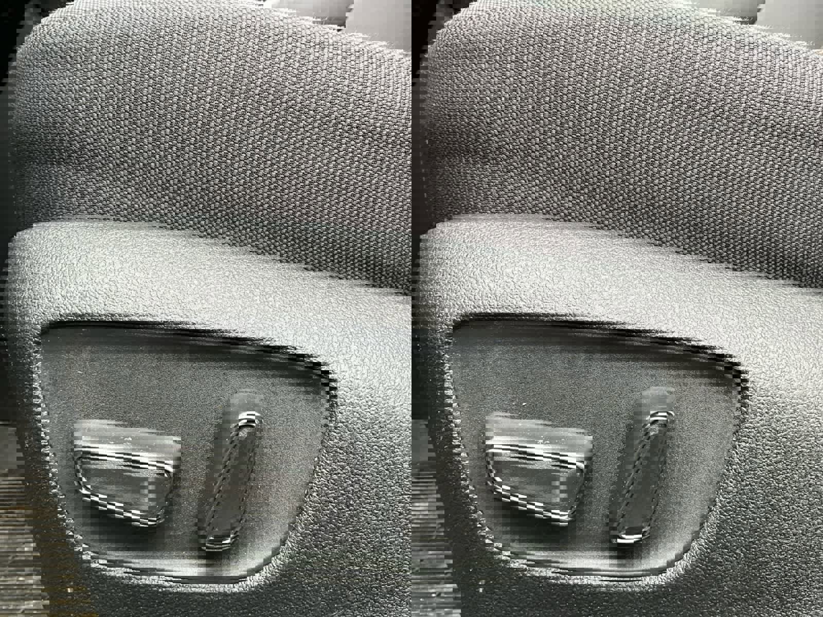 Used 2023 Toyota Highlander L image 25