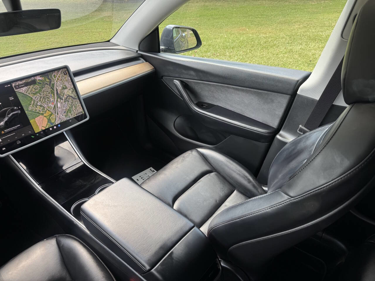 Used 2020 Tesla Model Y Long Range image 11