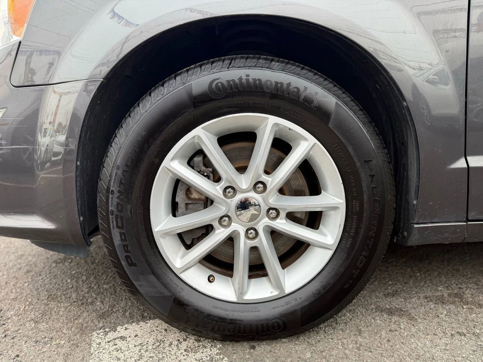 Used 2019 Dodge Grand Caravan SXT image 23