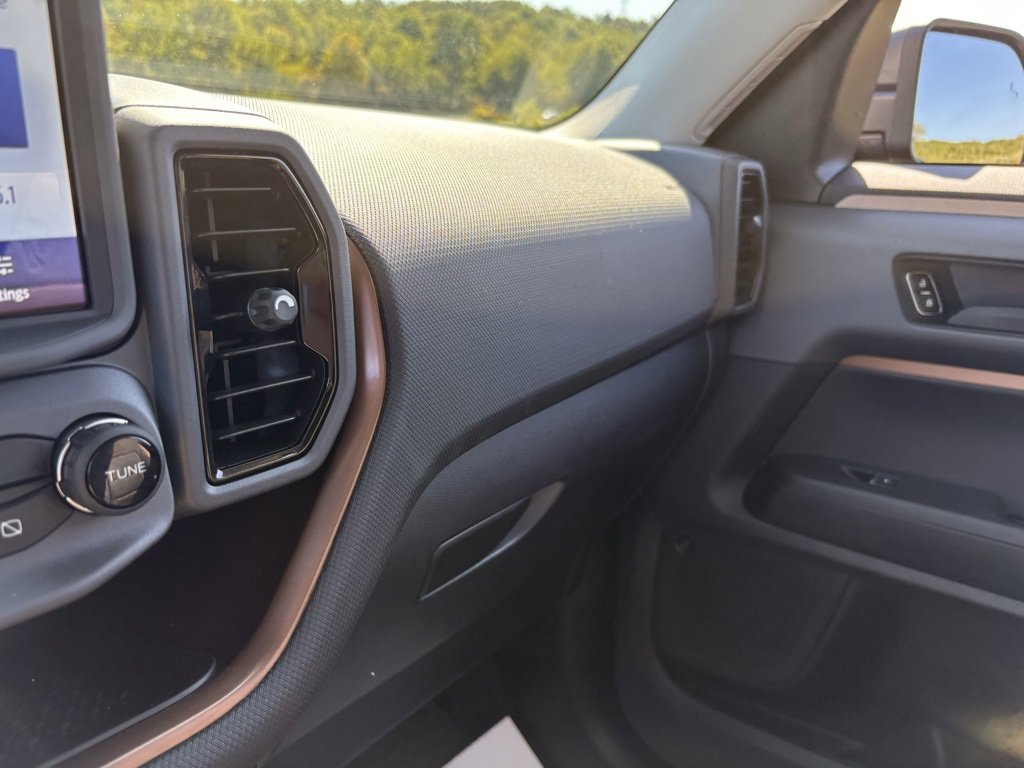 Used 2024 Ford Bronco Sport Outer Banks w/ Tech Package image 45