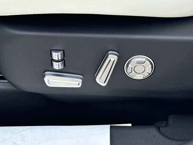 New 2026 Lincoln Nautilus Black Label w/ Jet Appearance Package AWD/4WD image 24