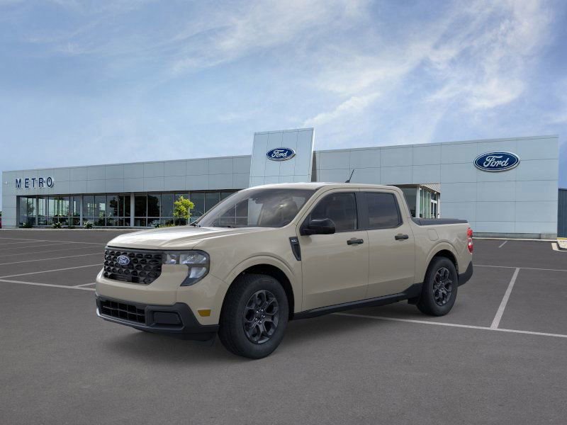 New 2025 Ford Maverick XLT w/ Equipment Group 301A